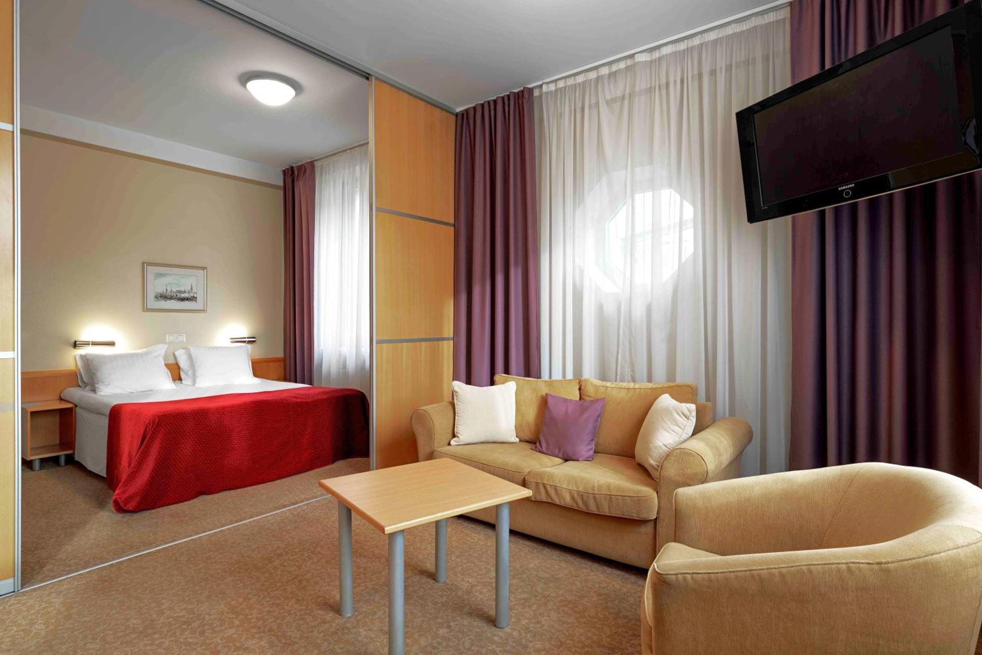 Suite with Spa Bath