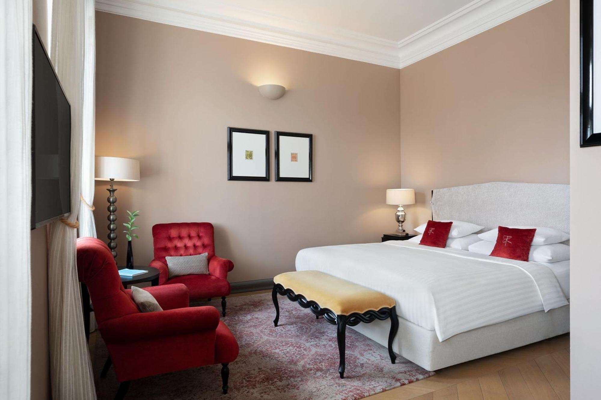 Superior Double Room City View
