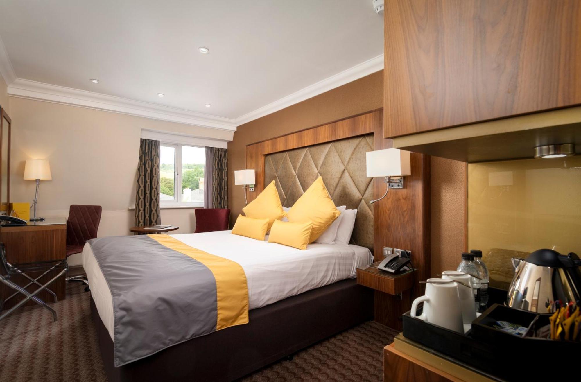 Double Room,1516335085:JPEG