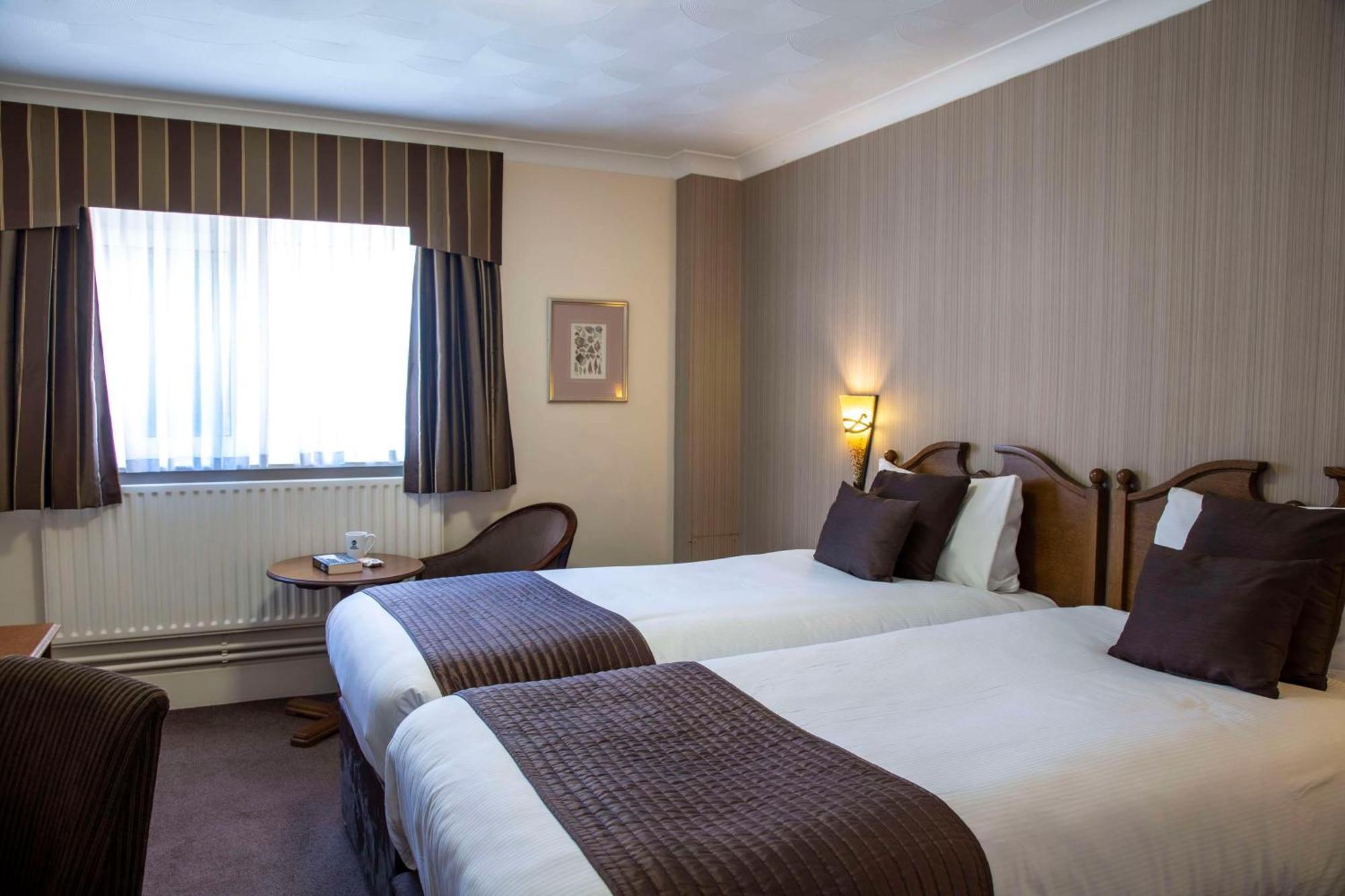 Standard Twin Room - Non-Smoking