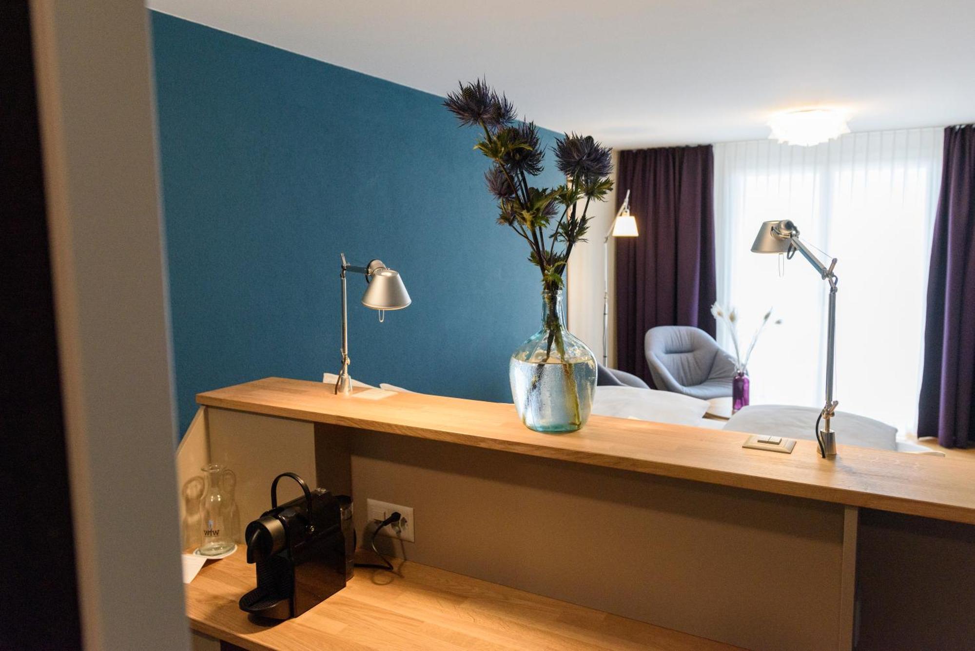 Comfort Tweepersoonskamer met Balkon en Uitzicht op Meer