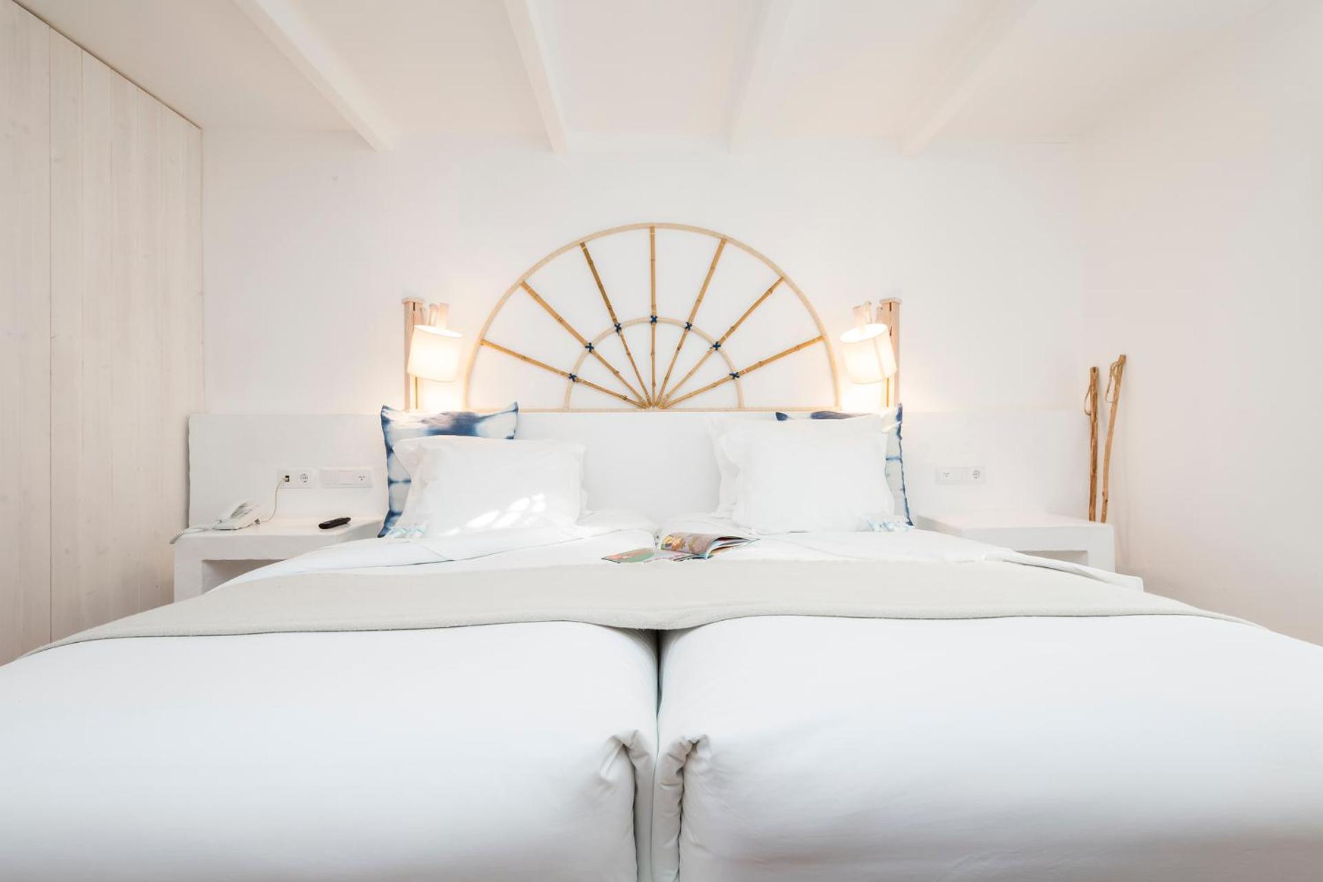 Superior Double Room,1516437946:JPEG