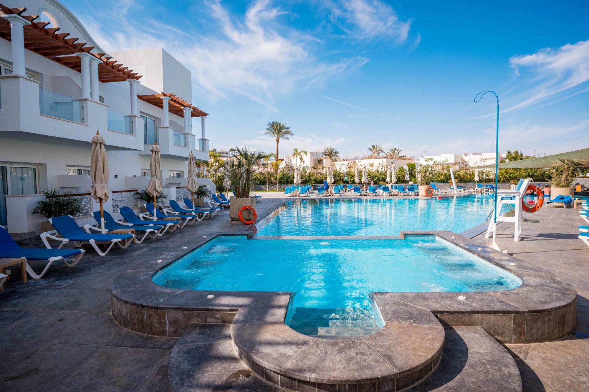 Single Room Pool View