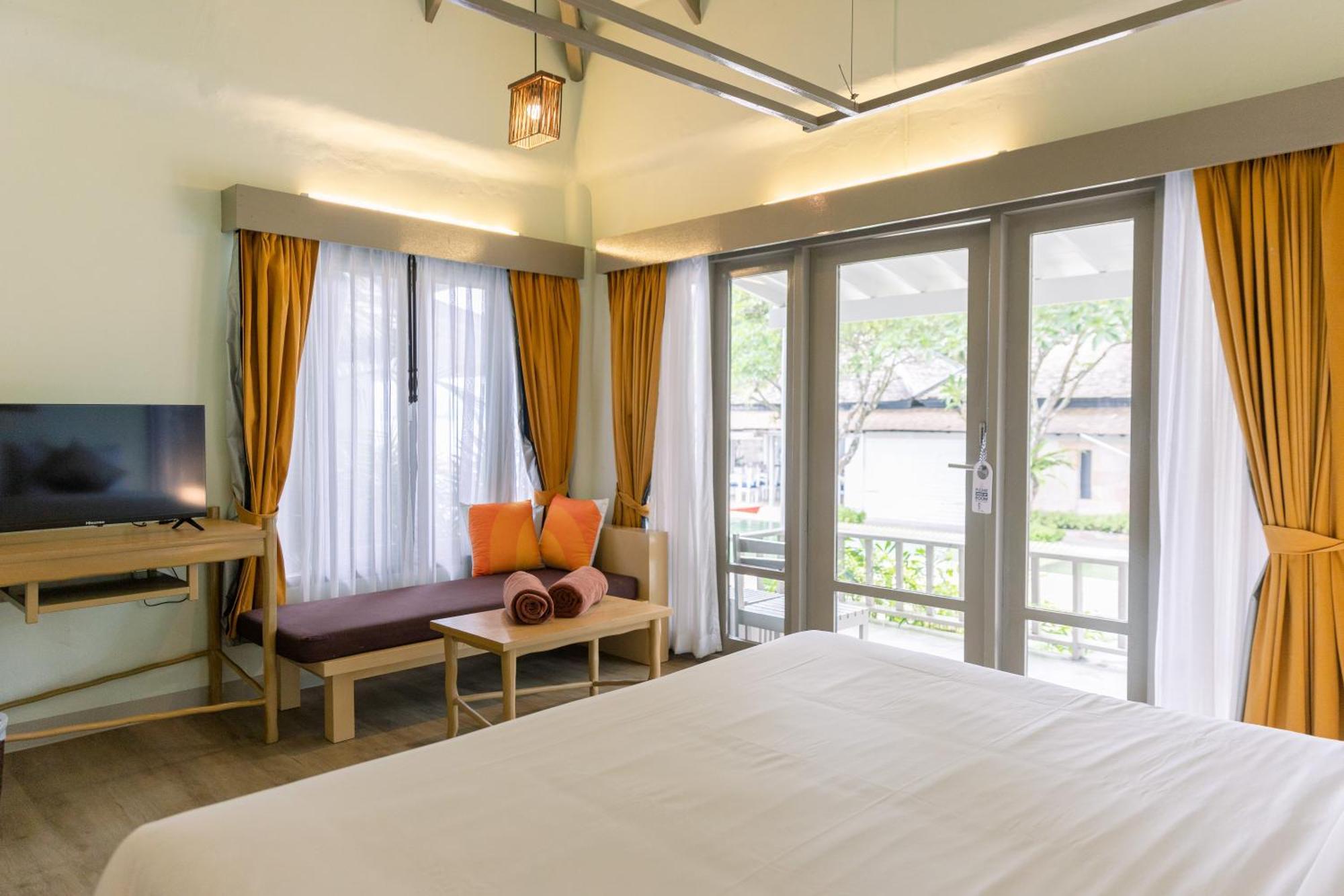 Ocean View Villa with One Way Airport Transfer