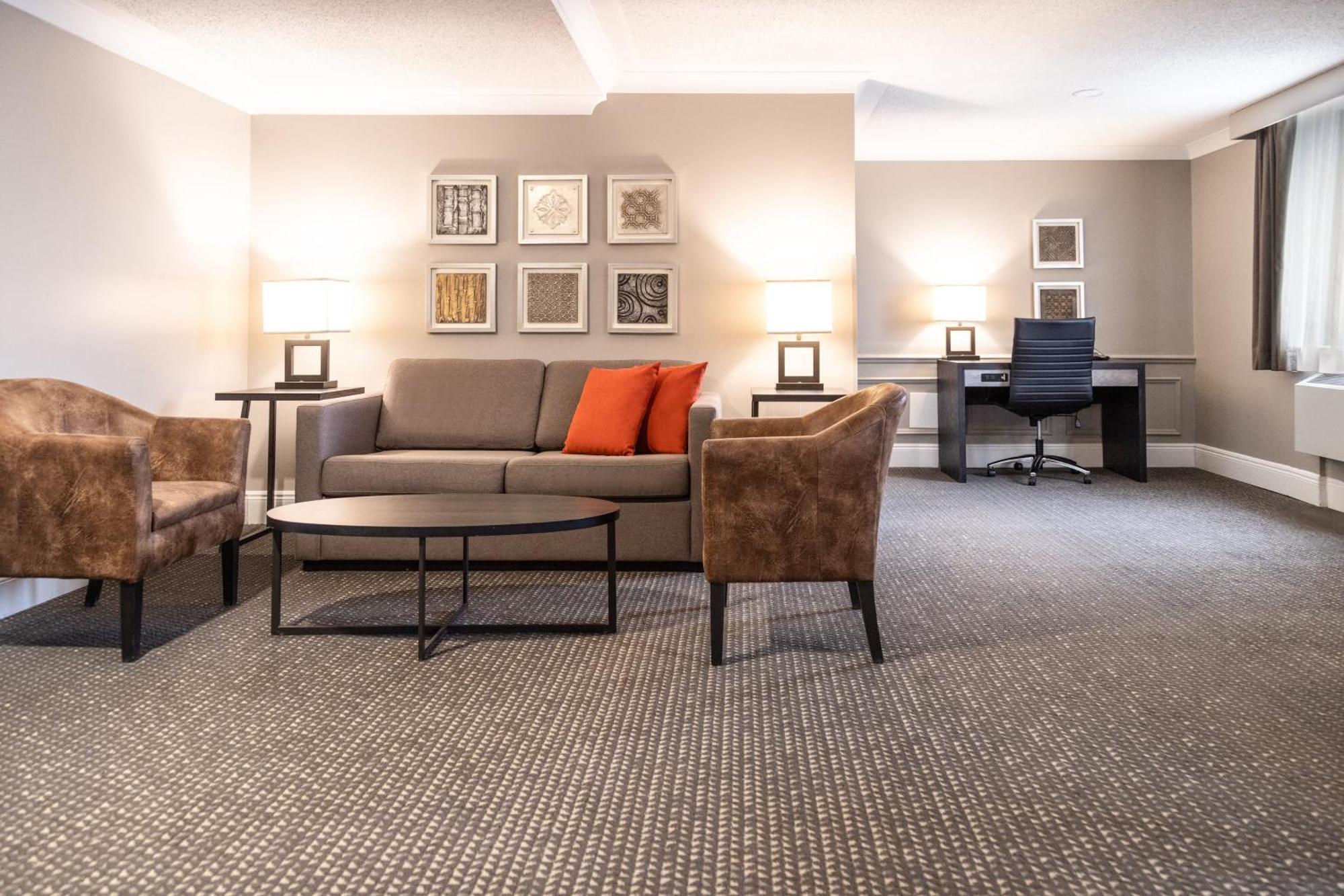 One-Bedroom Suite
