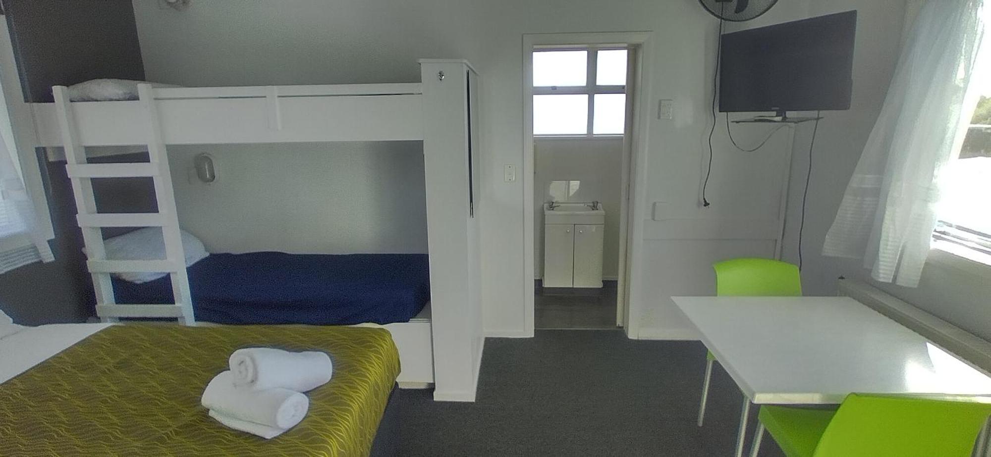 Double Room Private Bathroom