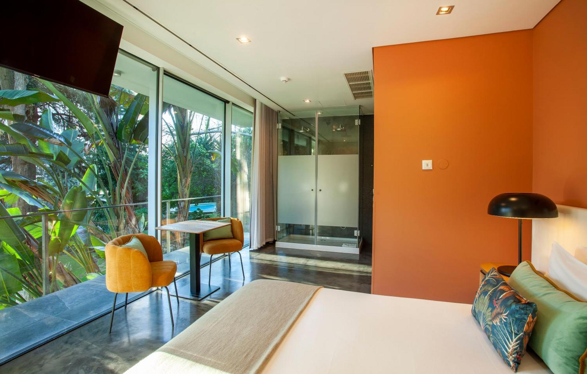 Exclusive Double Balcony Kitchenette