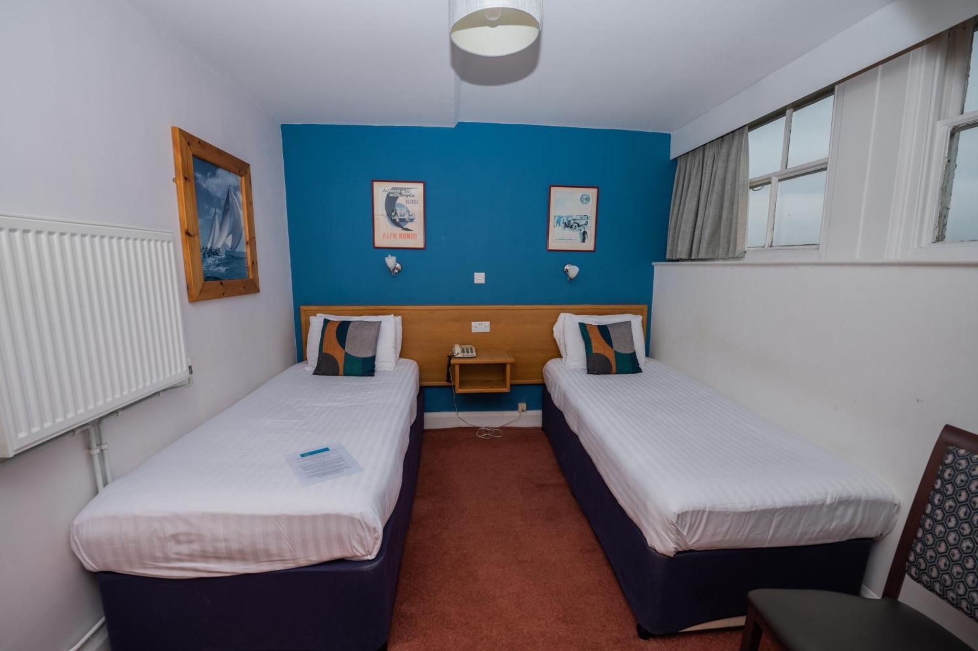 Standard Twin Room,1533994543:JPEG