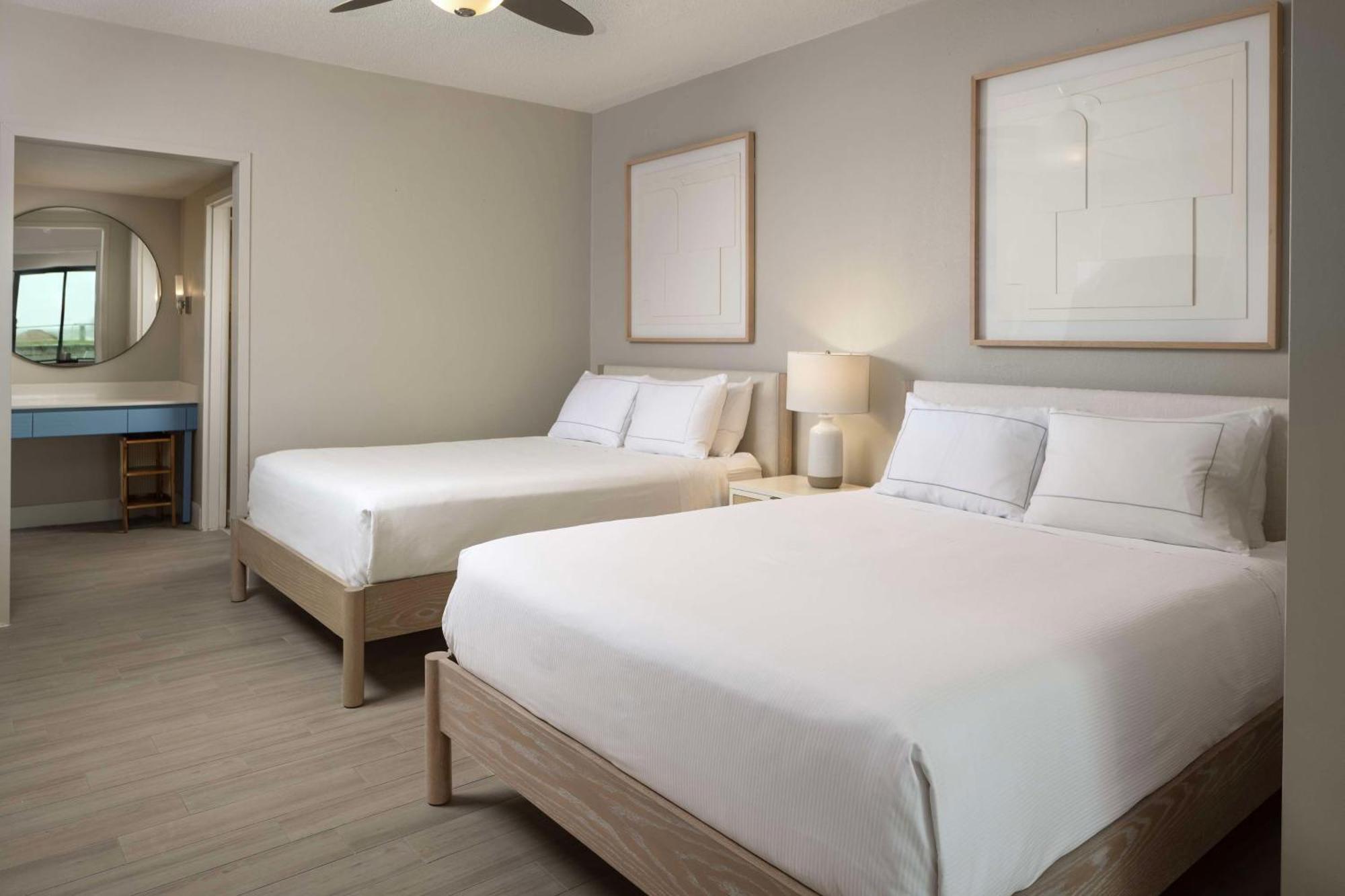 Suite de 1 dormitorio con cama grande