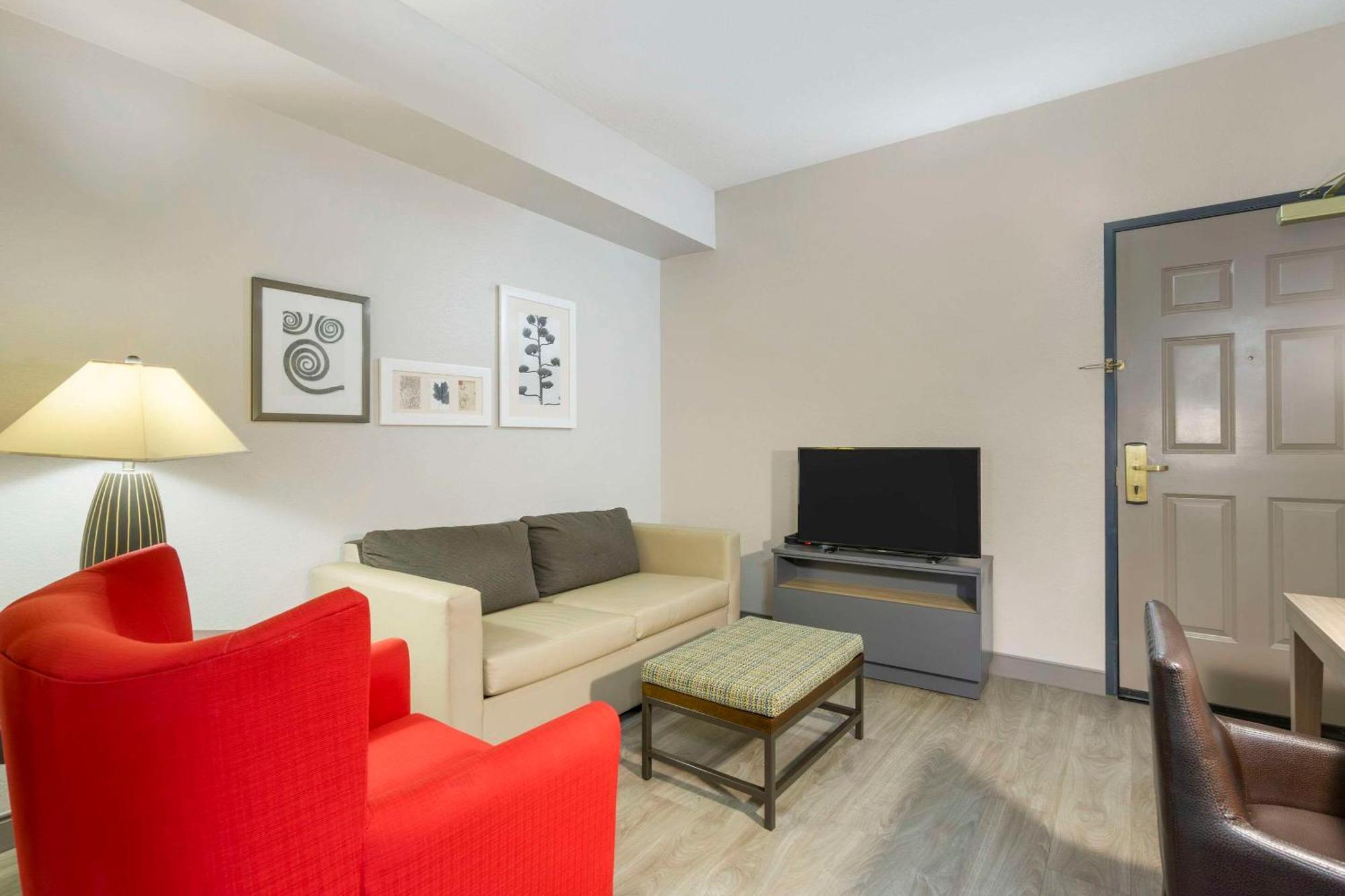 One-Bedroom King Suite Sofa Bed Non-Smoking