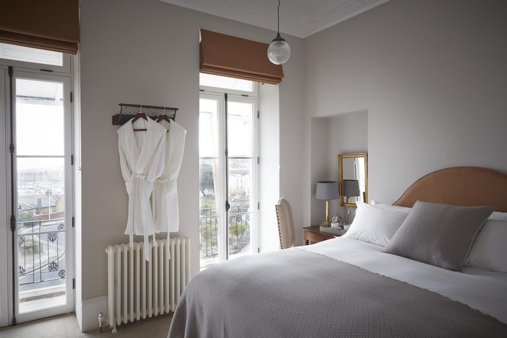Deluxe Double Room with Balcony and Sea View