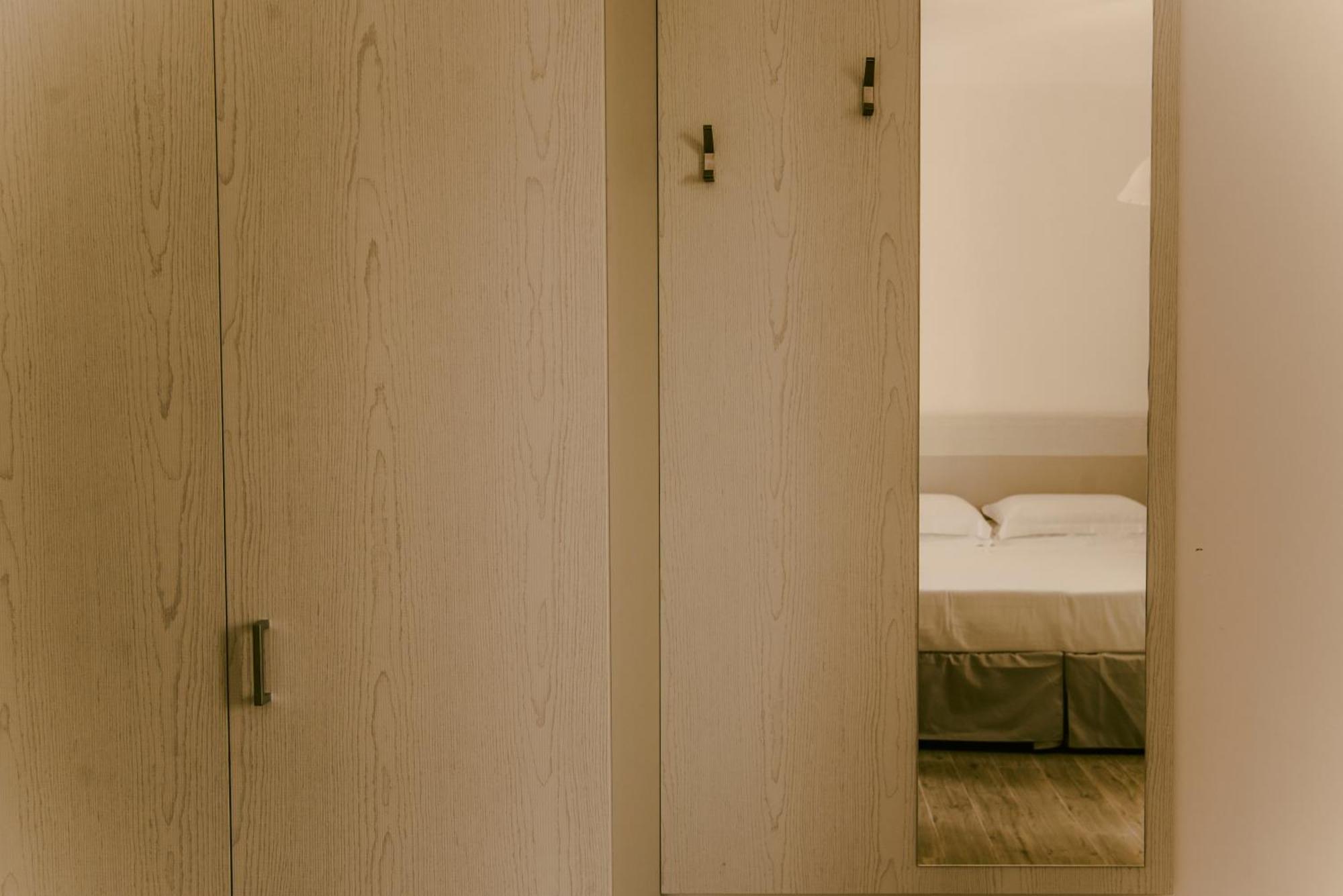Studio mit Kingsize-Bett und Schlafsofa