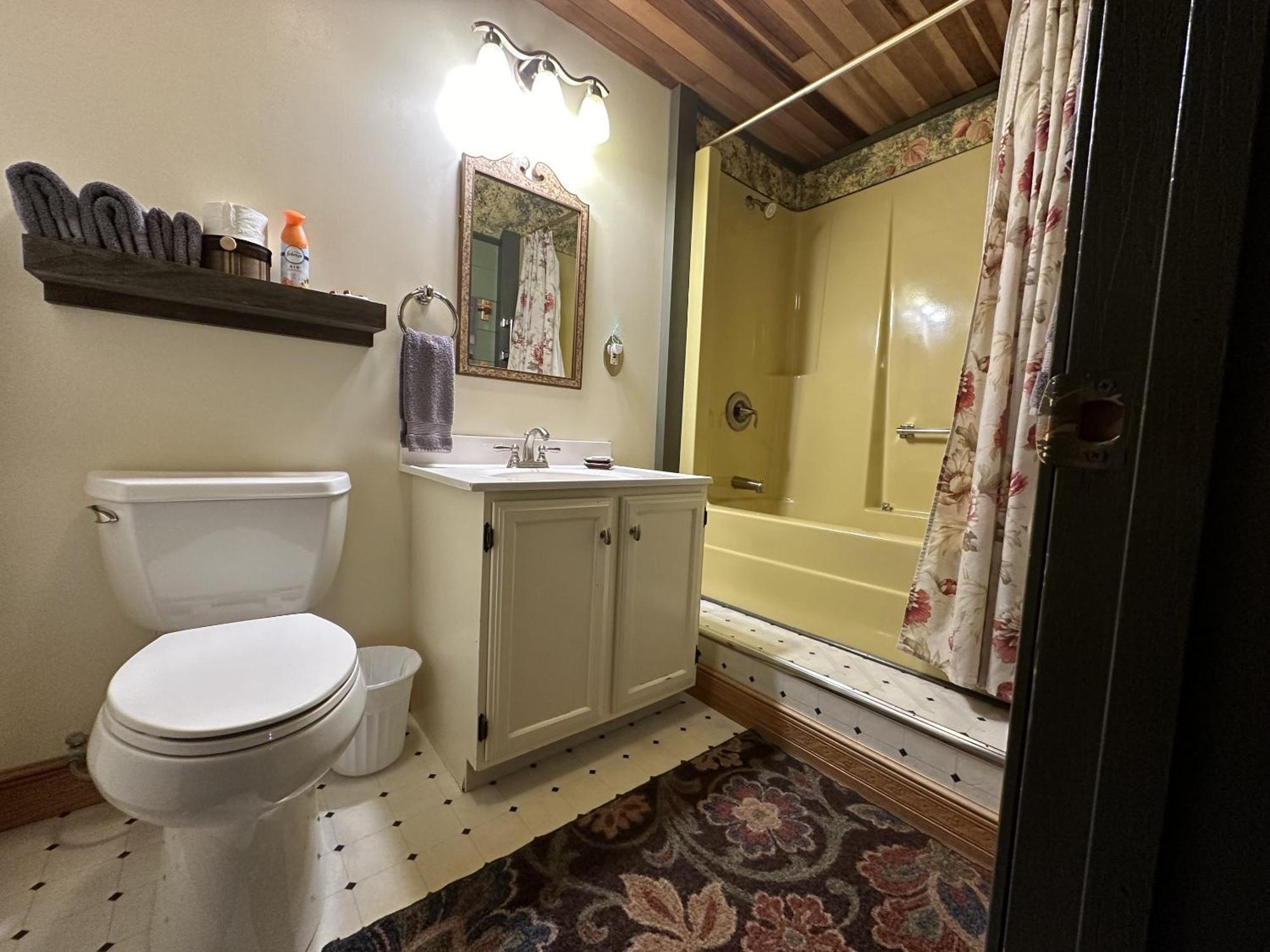 Classic Quadruple Room