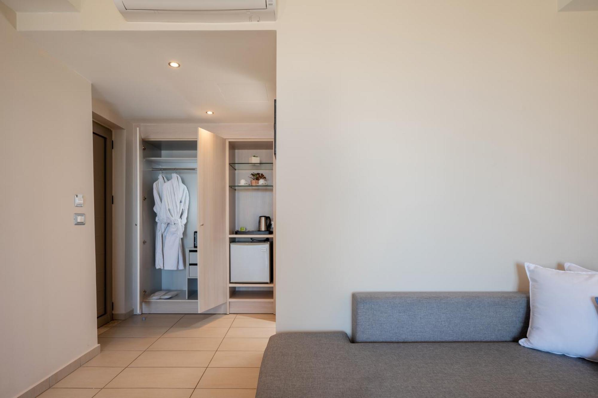 Serenity Double Room with Sea View
