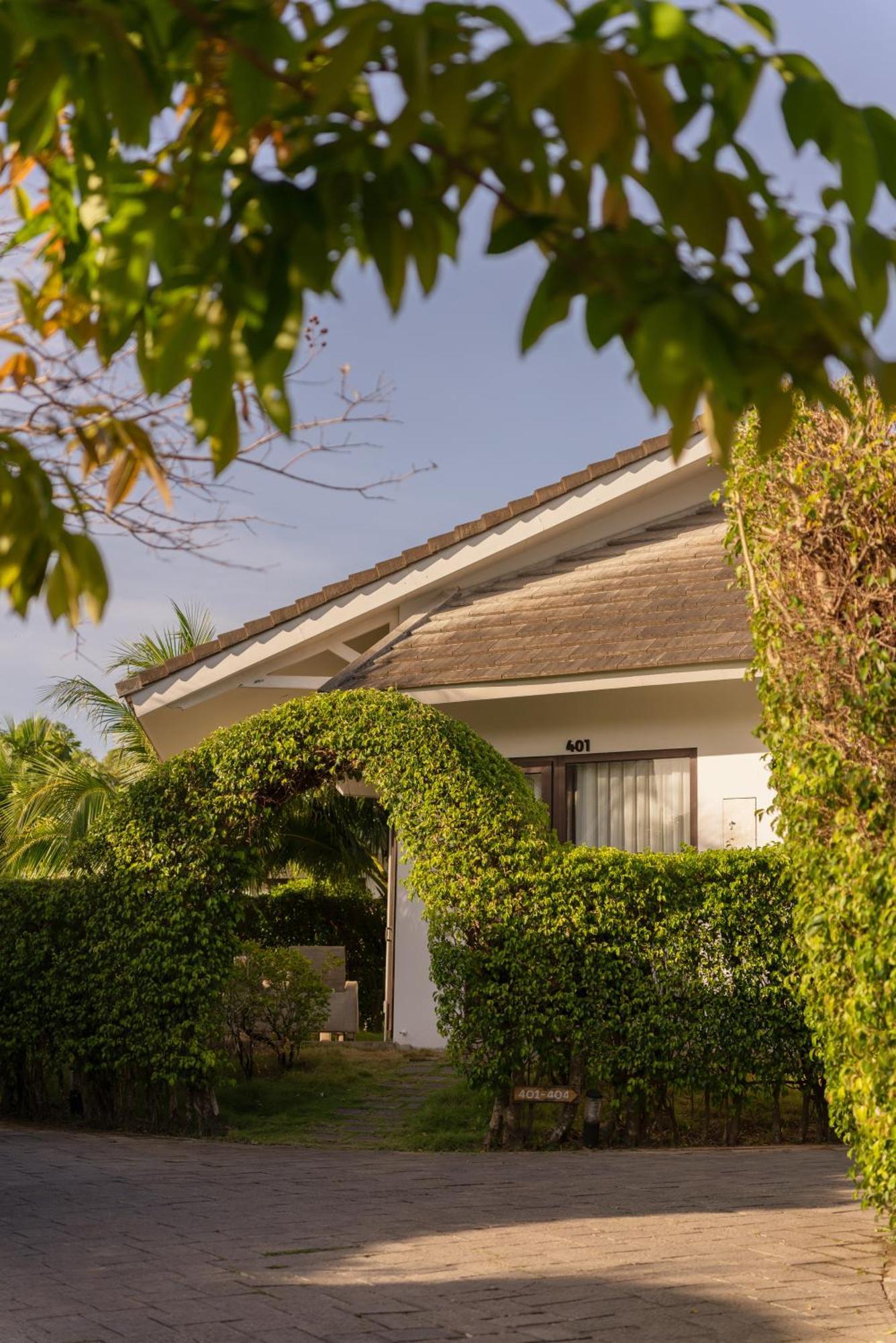 Luxury Villa Garden,1628669712:JPEG