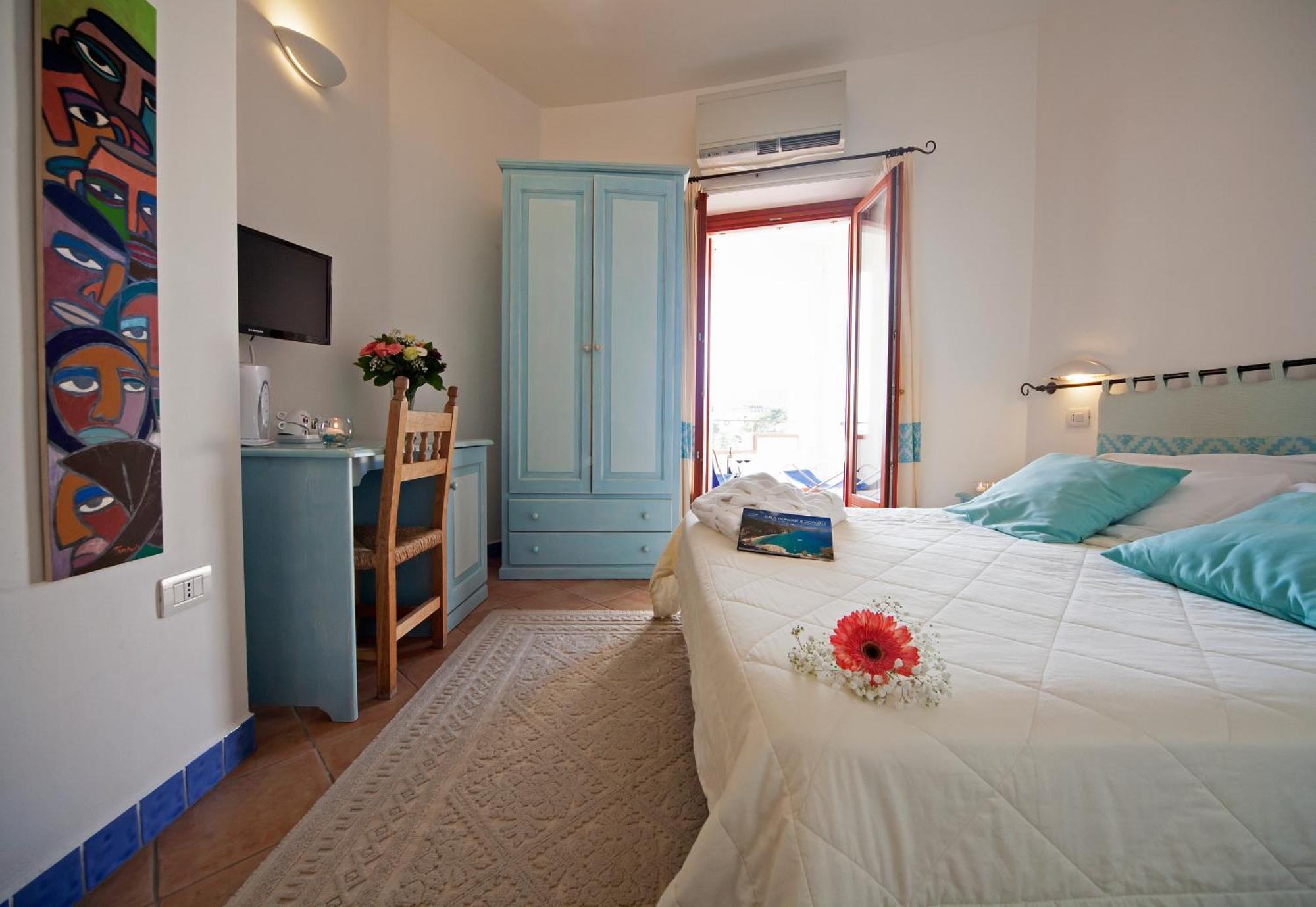 Camera doppia SUPERIOR VISTA MARE LIVING BALCONY