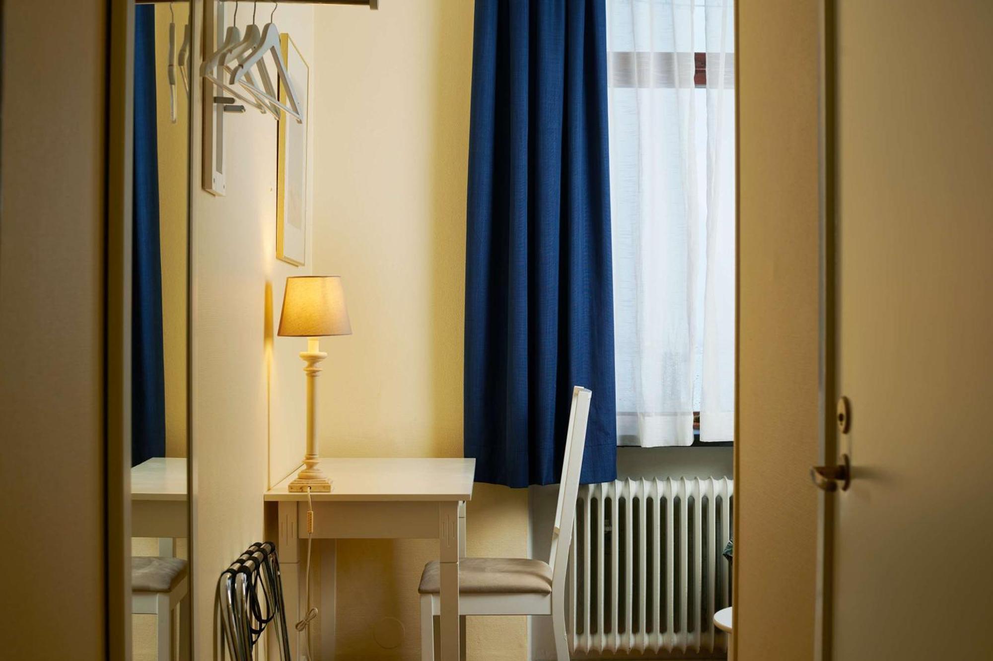 Economy Single Room - Pet Friendly/Non-Smoking