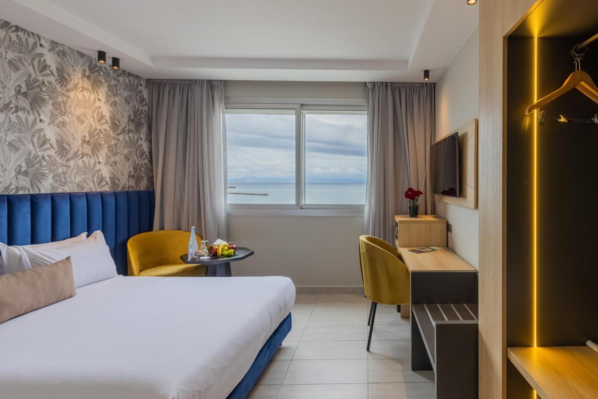 Superior Room King Size Bed Sea View,1538270098:JPEG