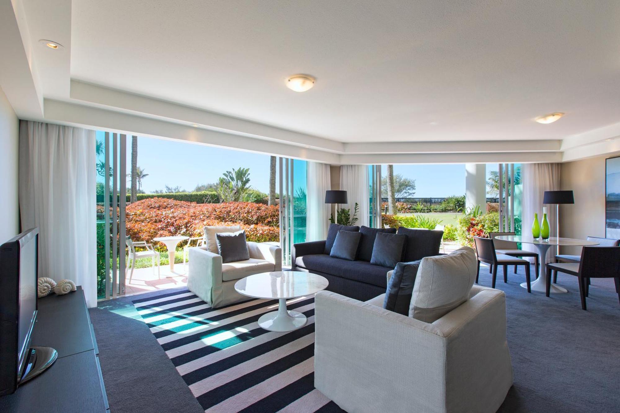 Suite con 1 dormitorio, terraza y vistas al jardín