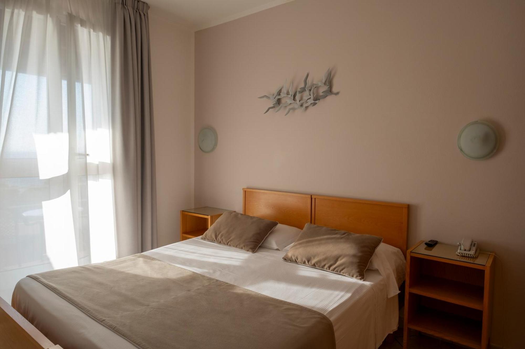 Doppelzimmer mit Terrasse und Meerblick