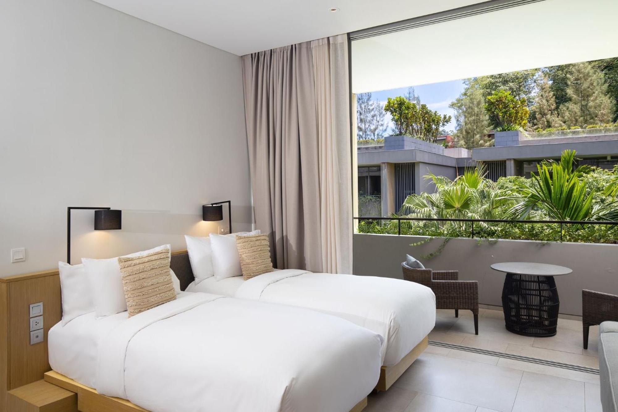 Azure Family Suite,1540251316:JPEG