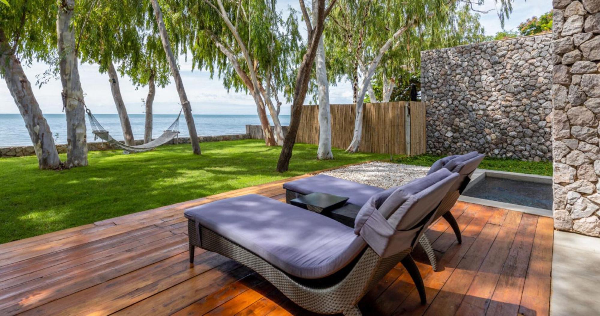 Deluxe Poolvilla am Meer