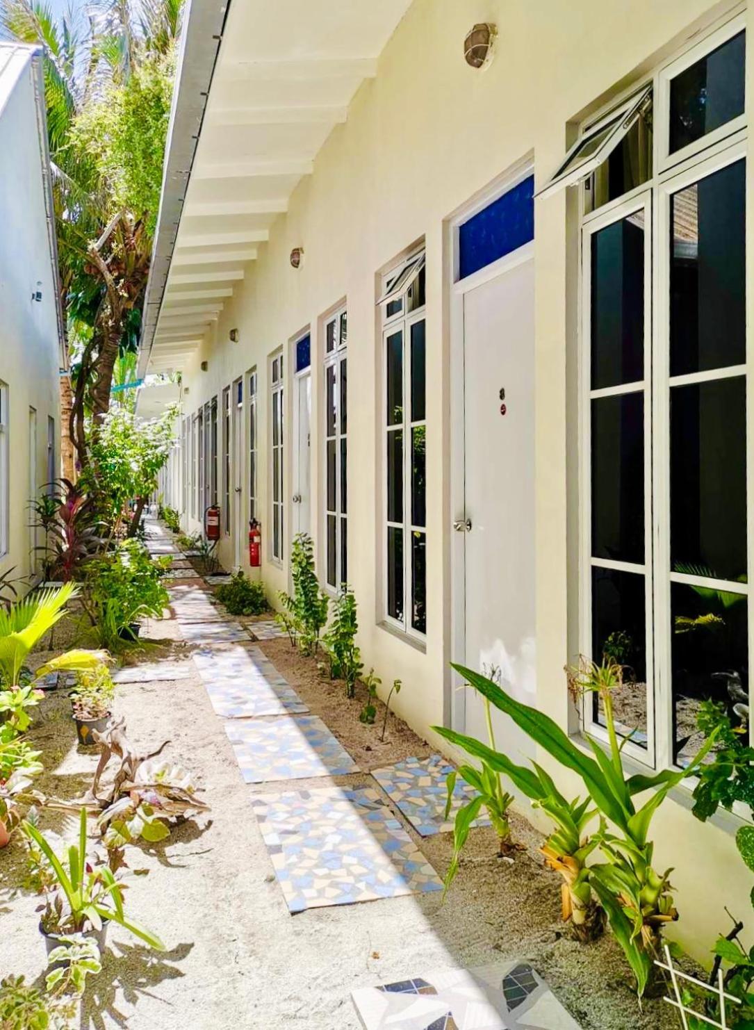 Standard Double or Twin Room Garden View