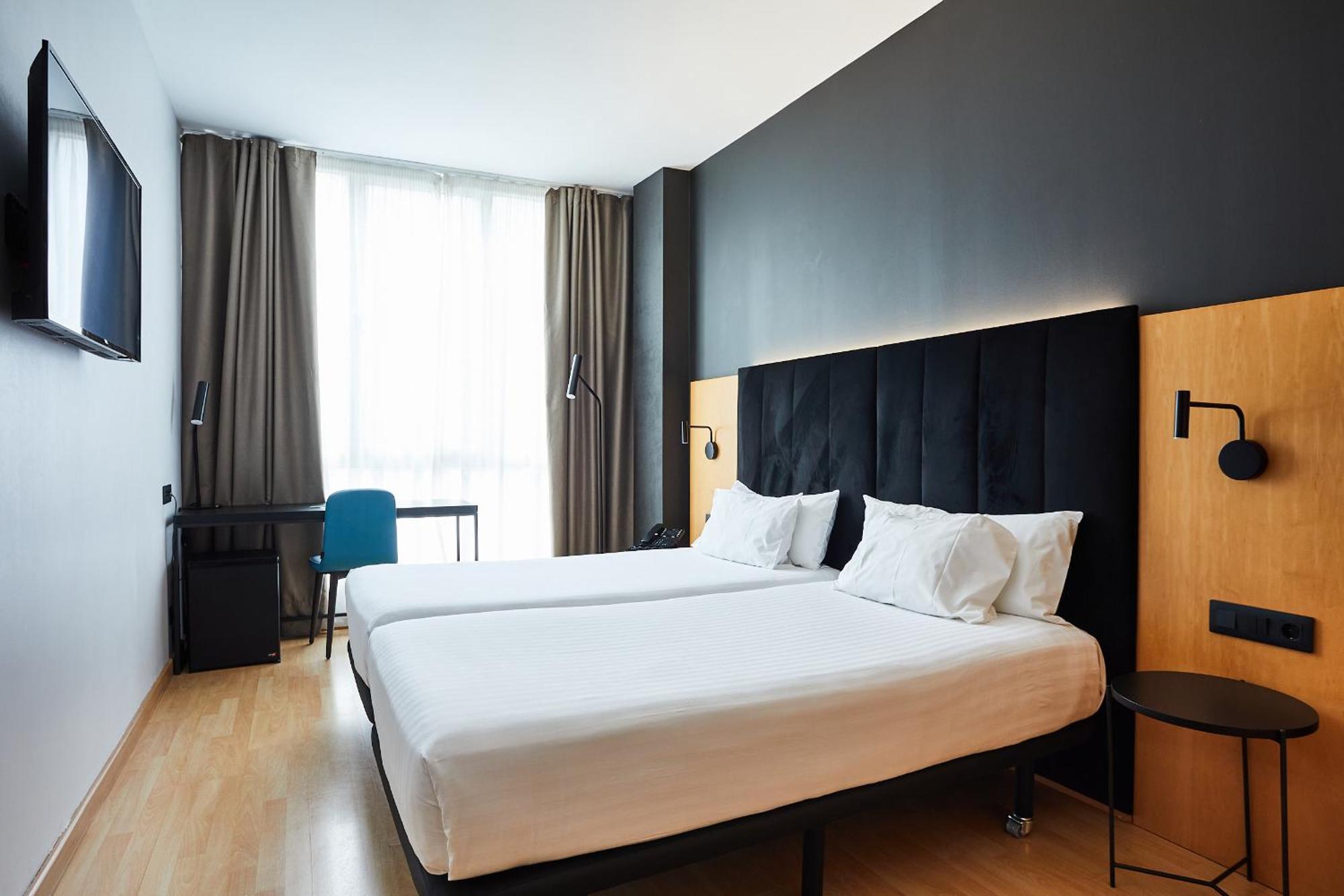 Standard Twin Room,1709710999:JPEG
