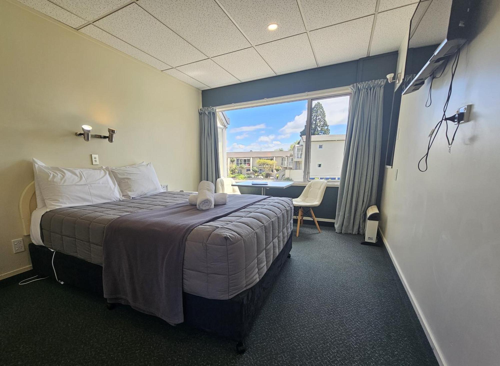Queen Room Street View