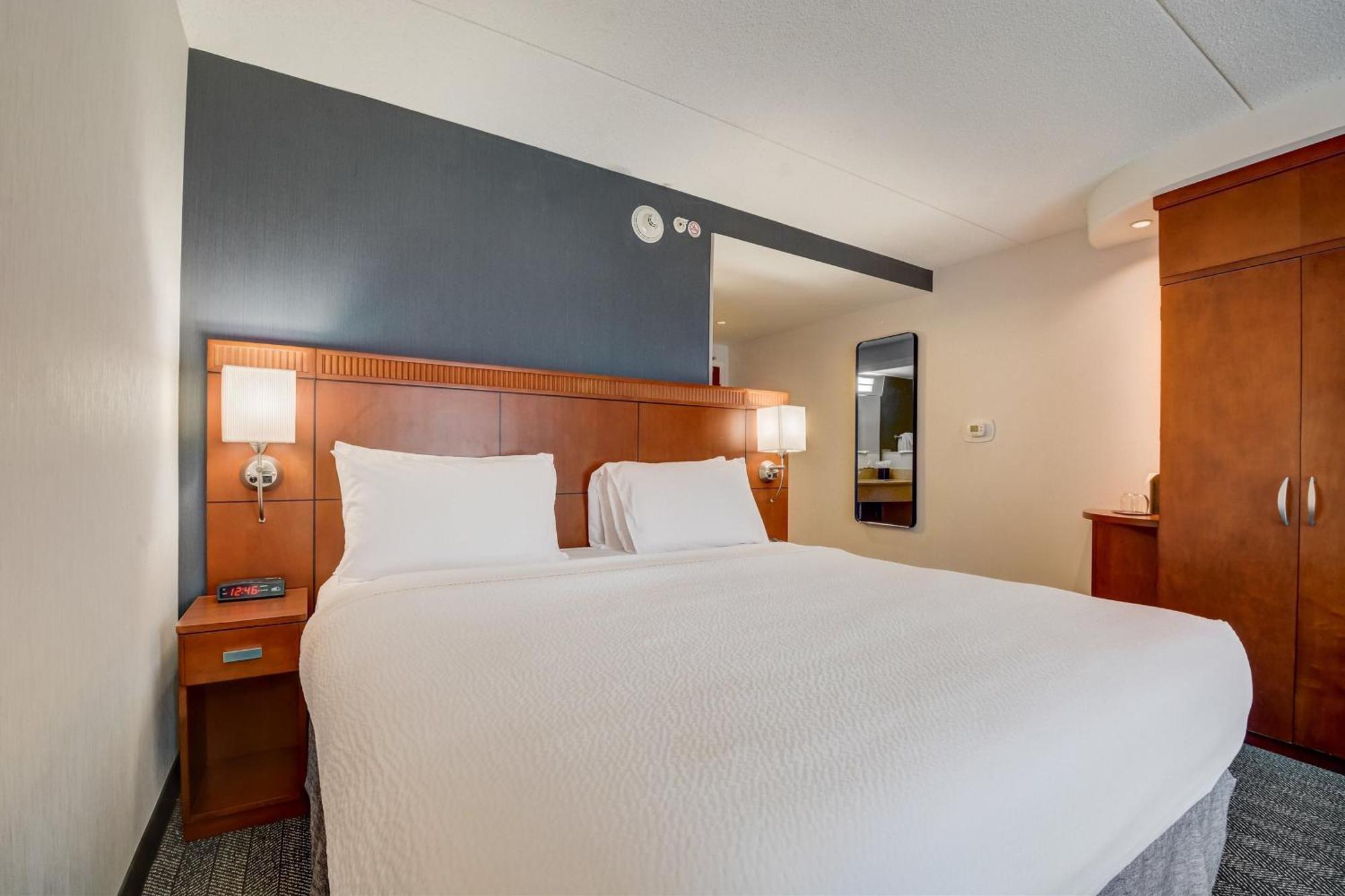 King Room with Sofa Bed