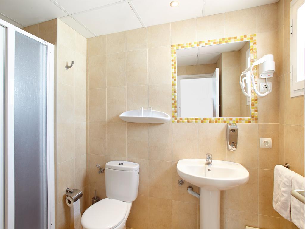 Double or Twin Room - Top Floor