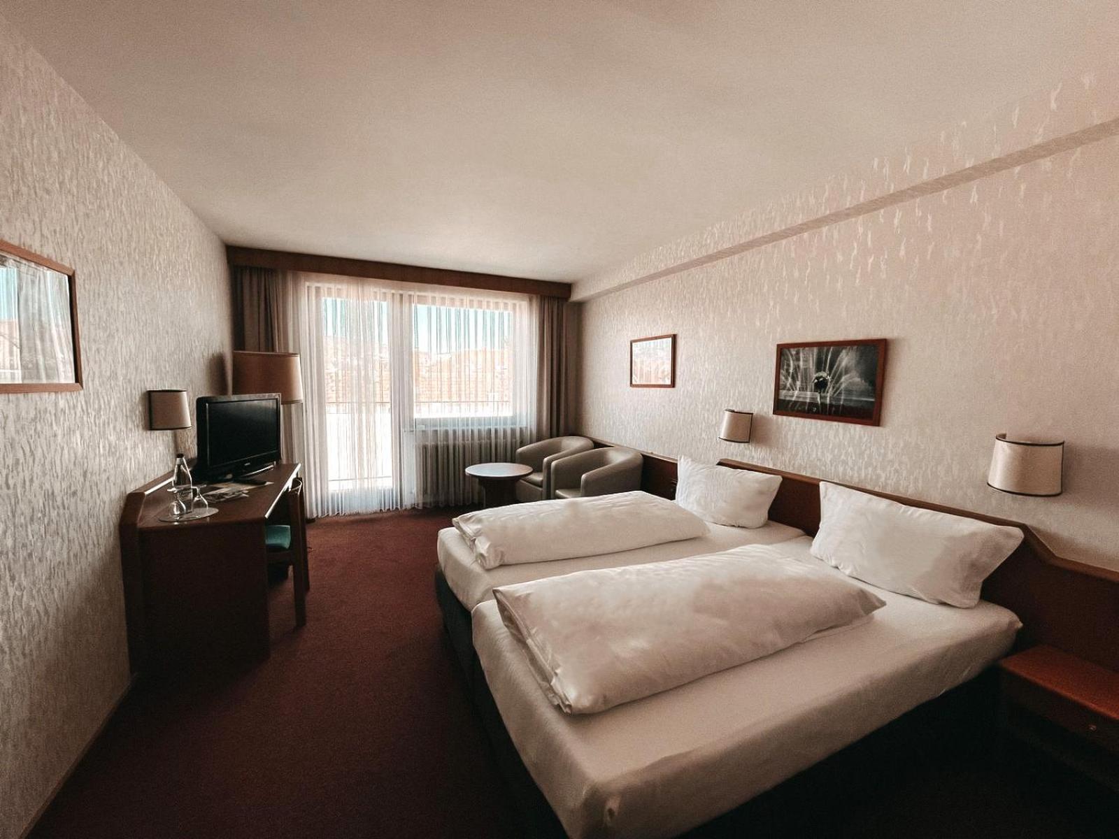 Doppelzimmer mit Balkon