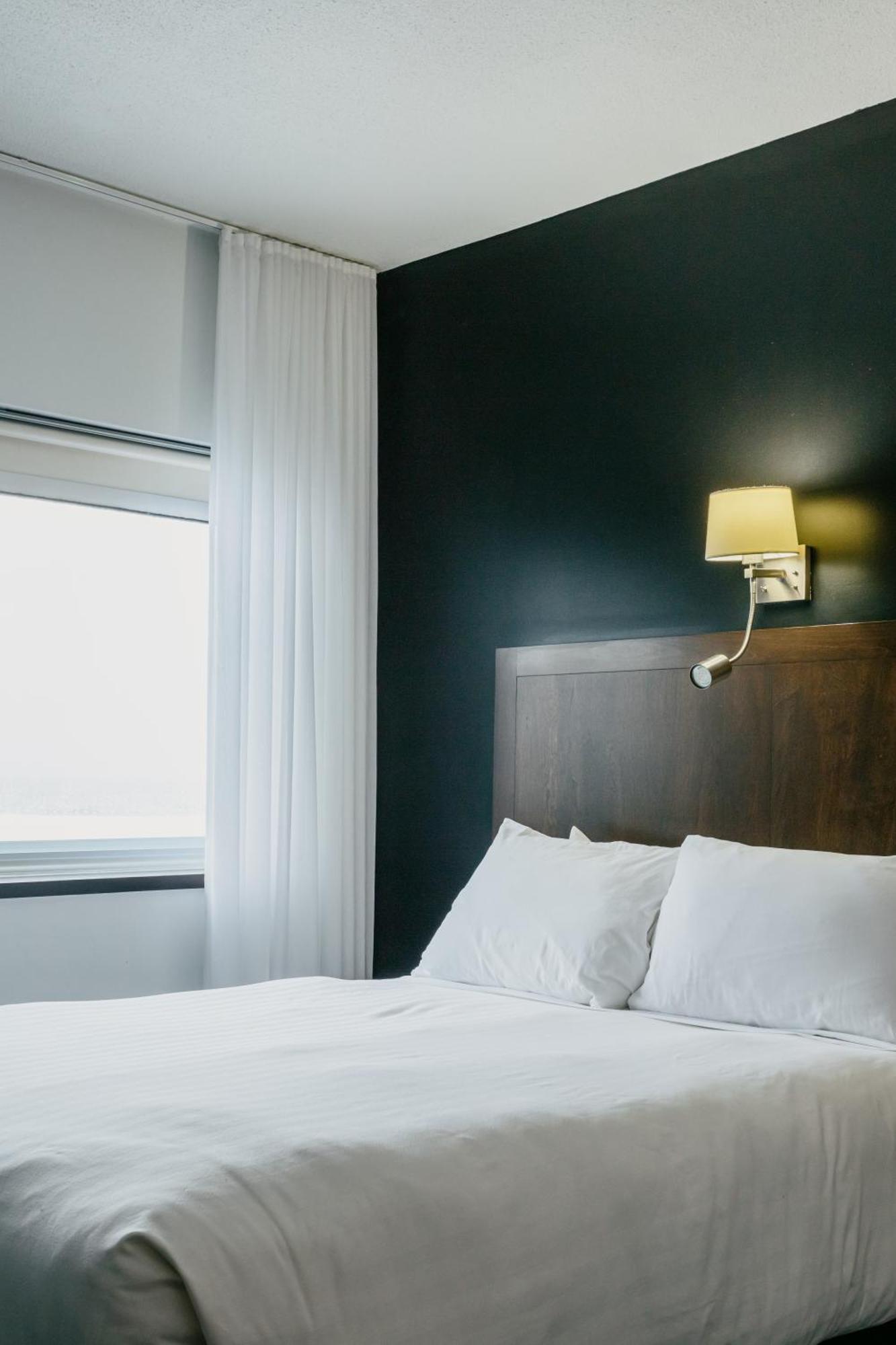 Queen Room with Two Queen Beds with City View