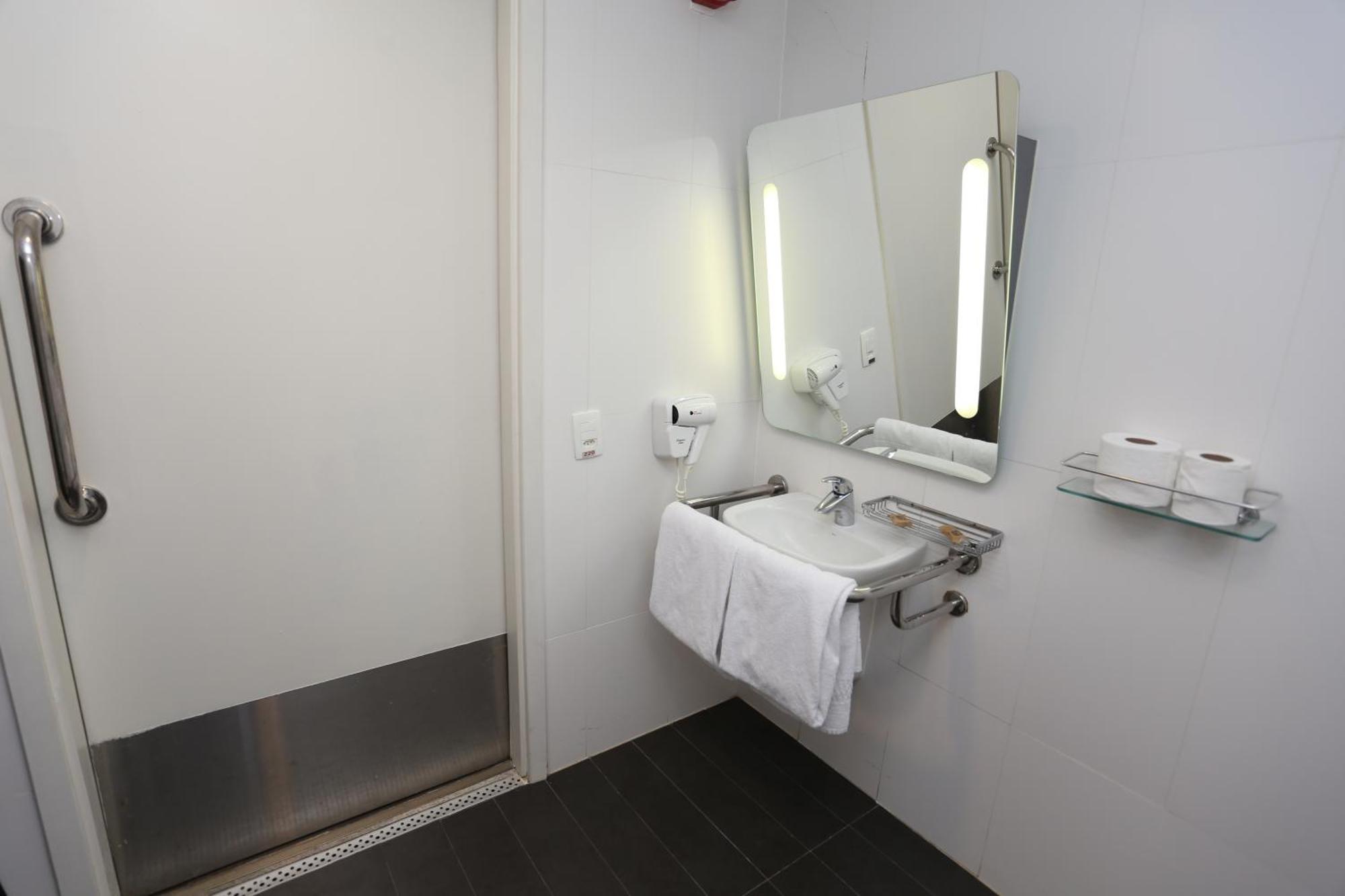 Habitación Doble Estándar - Adaptada para personas con discapacidad