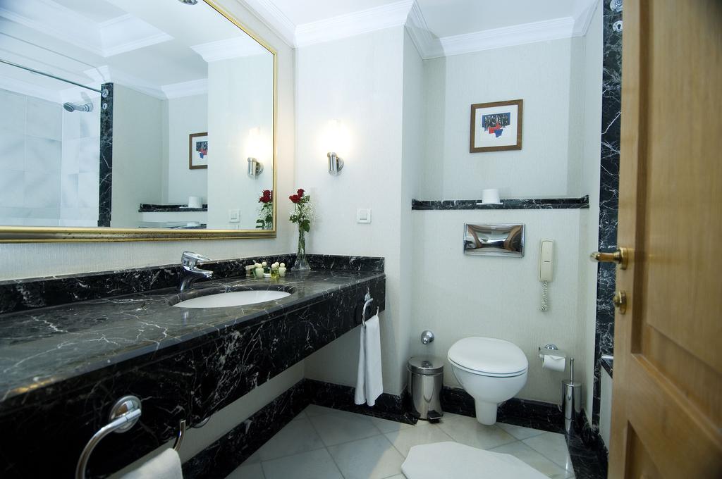 Deluxe Suite,154526240:JPEG