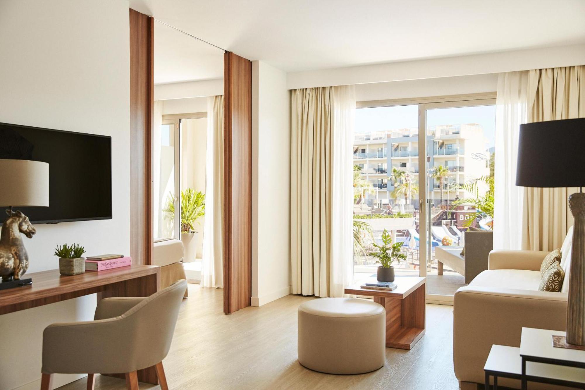 One-Bedroom Suite