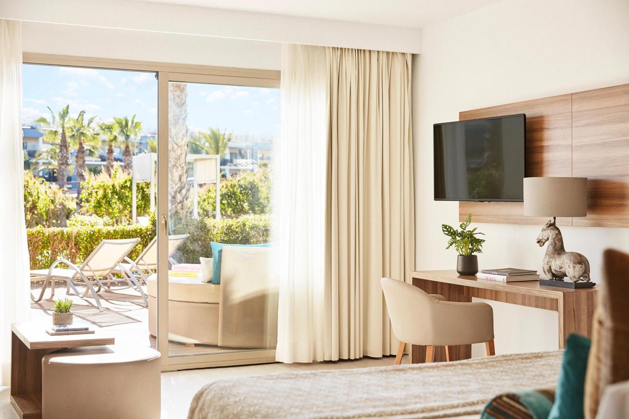 Junior Suite Private Pool