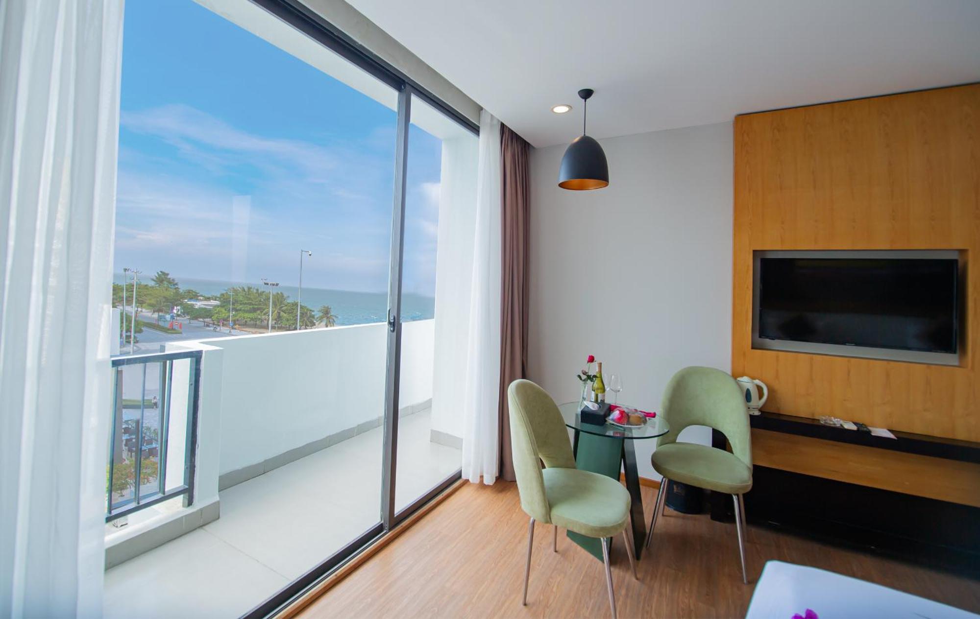 Studio Double Room with Sea View
