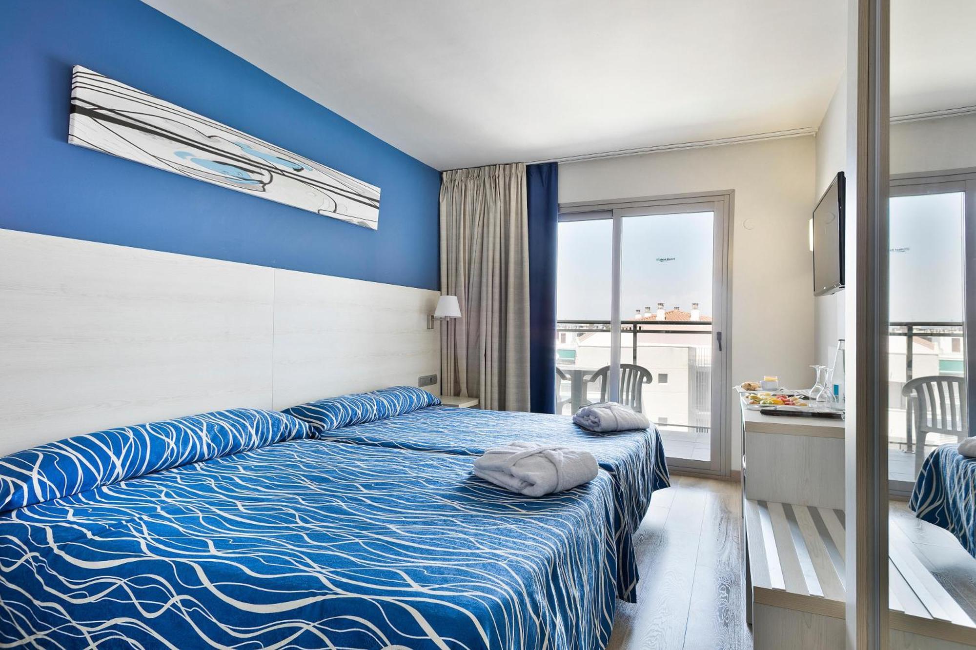 Double Room Pool View