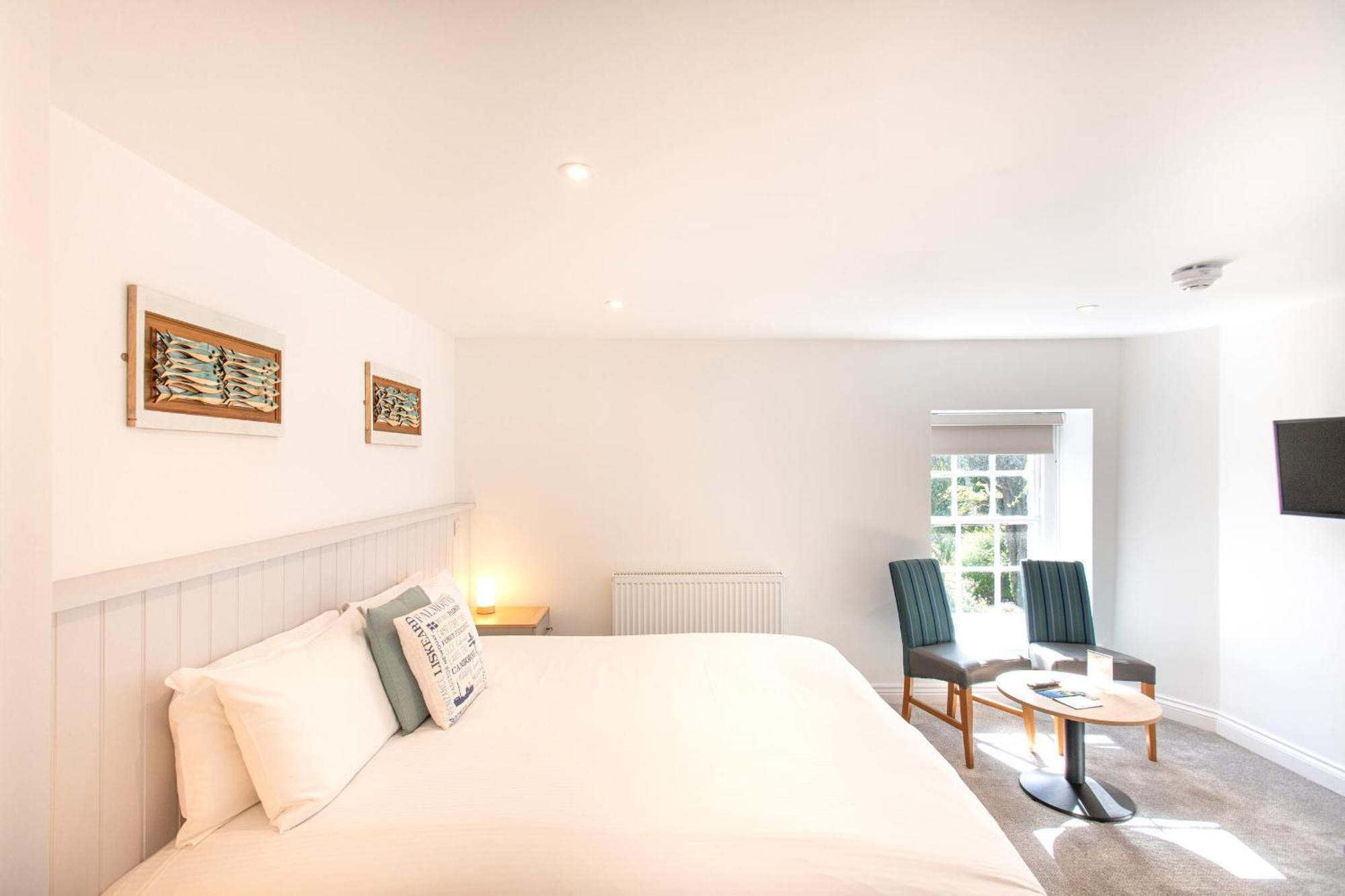 Double or Twin Room with Shower - Annex