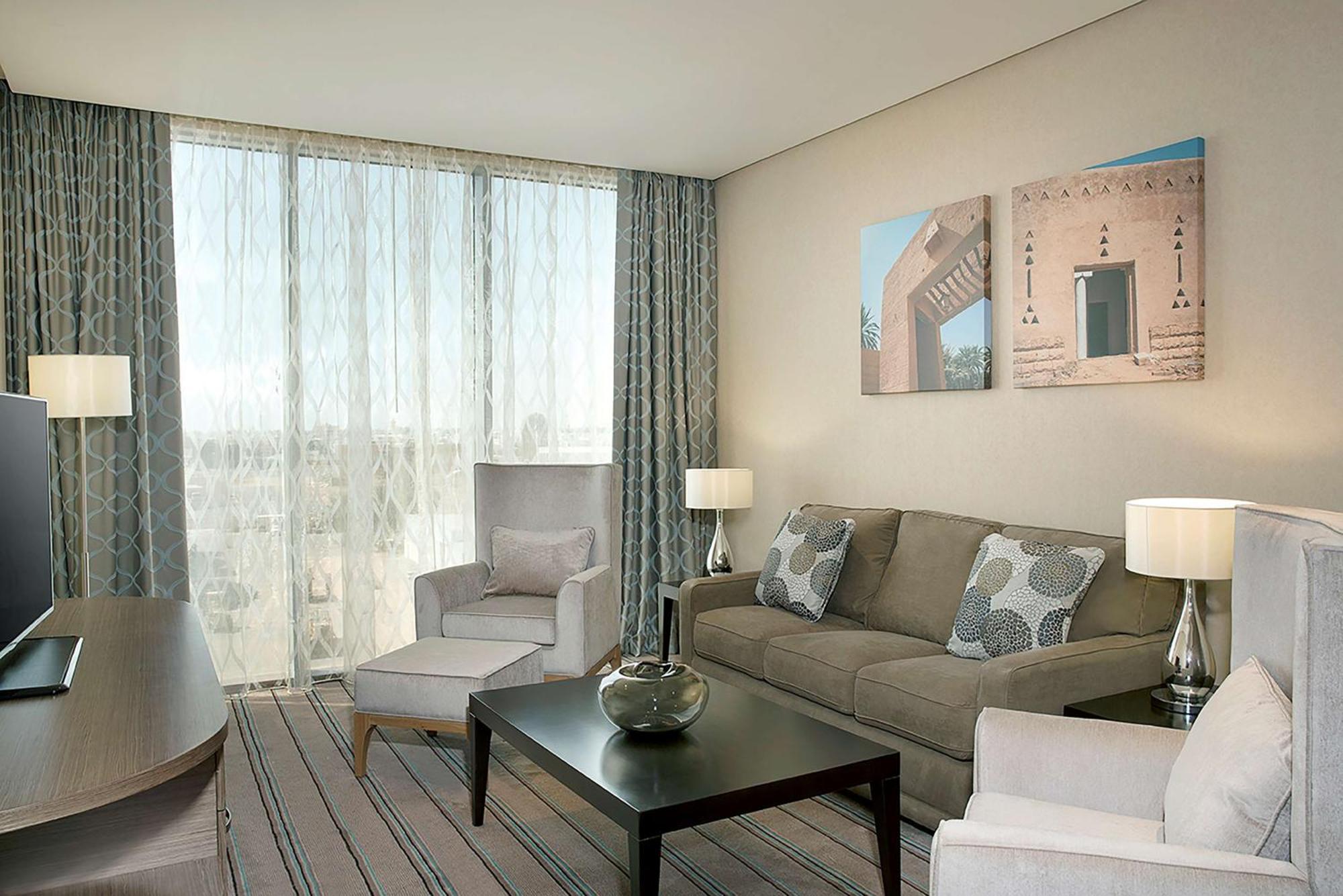 One-Bedroom King Suite