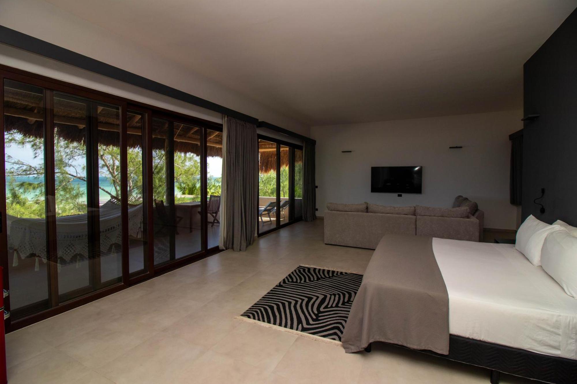 Master Suite,1548502030:JPEG
