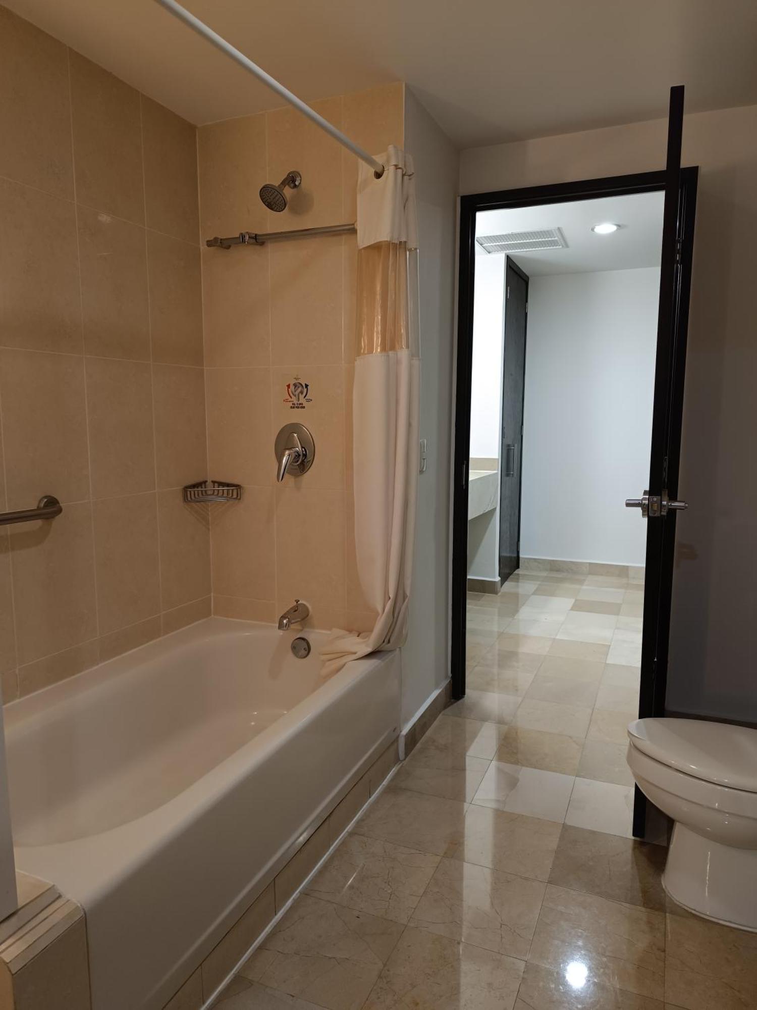 Governor King Suite with Two Double Beds and City/Mountain View - Non-Smoking