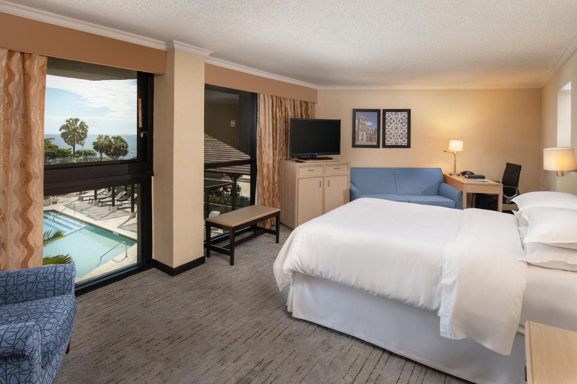 Club lounge access 1 Bedroom Junior Suite 1 Queen,763218526:JPEG
