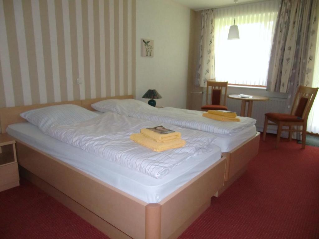 Single Room,643641810:JPEG