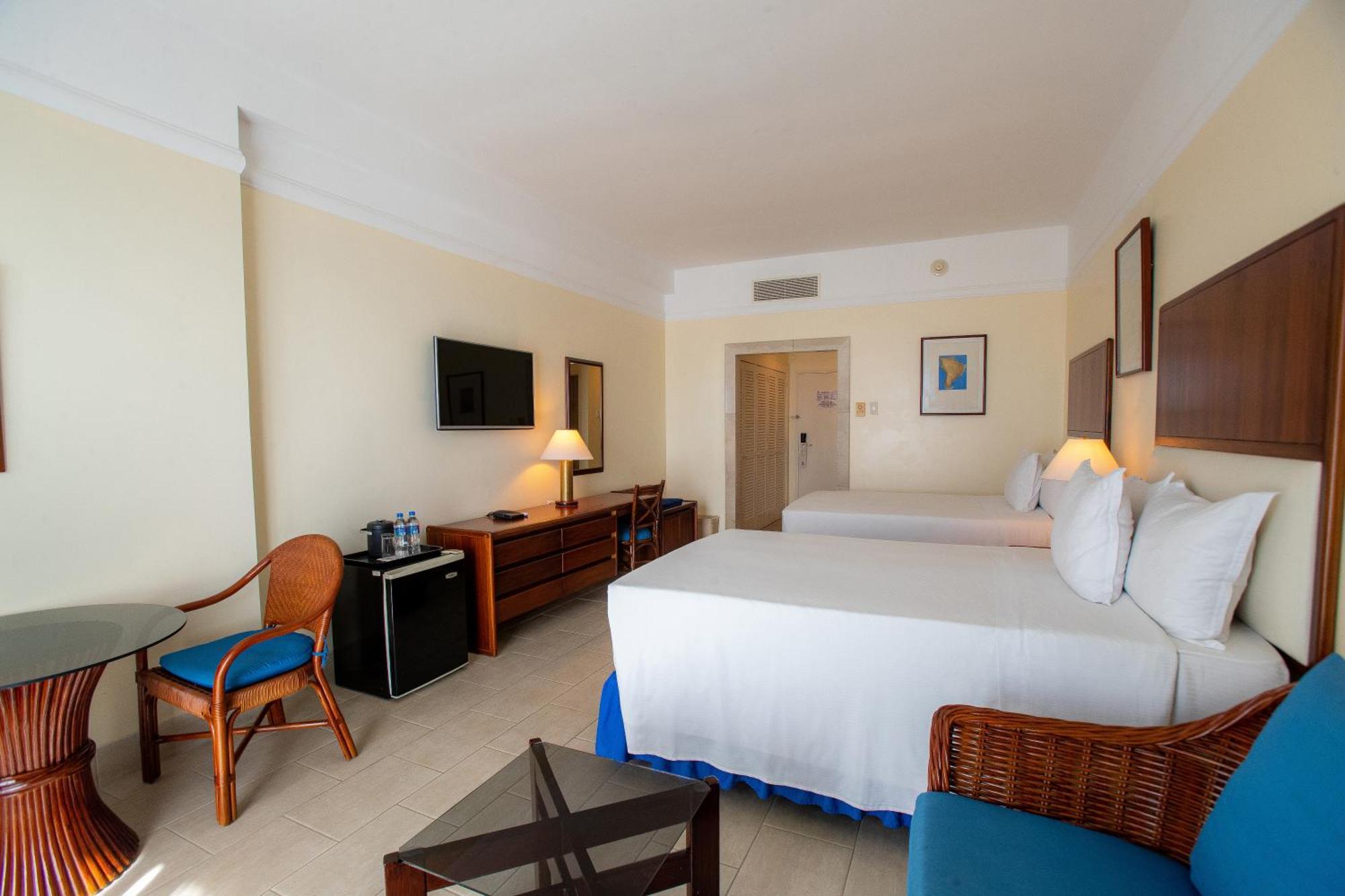 Standard Twin Room with Sea View