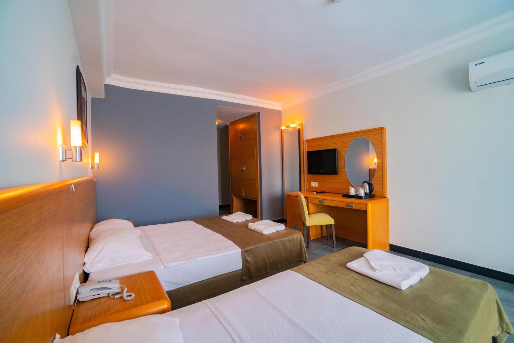Standard Double or Twin Room,1550286214:JPEG