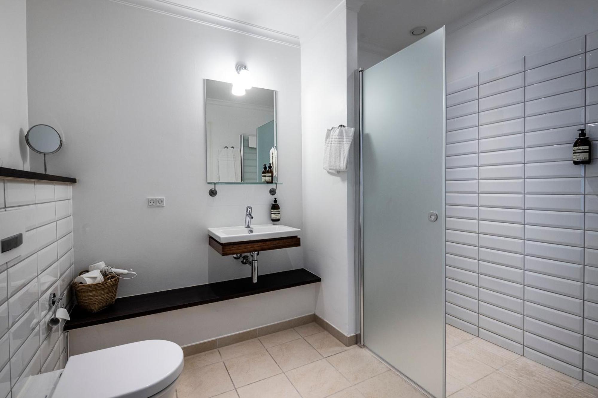 Seaside Double Room with Shower and Balcony or Terrace