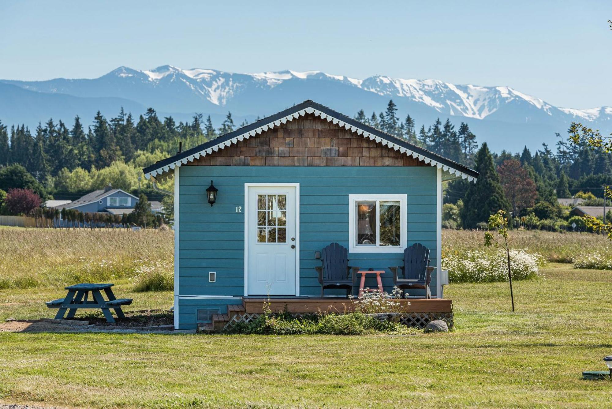 Deluxe Bungalow