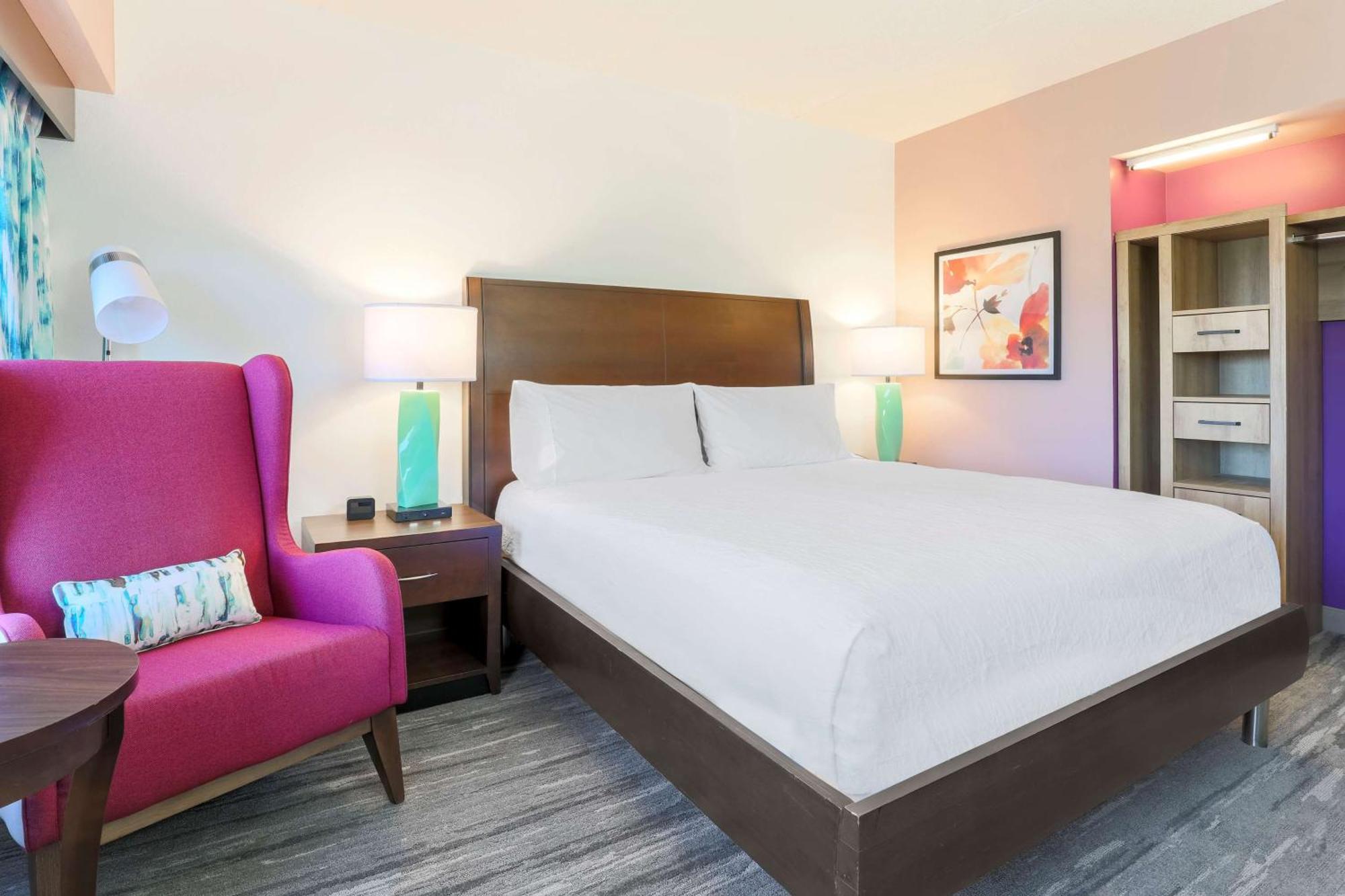 King Room with Tub - Mobility and Hearing Access